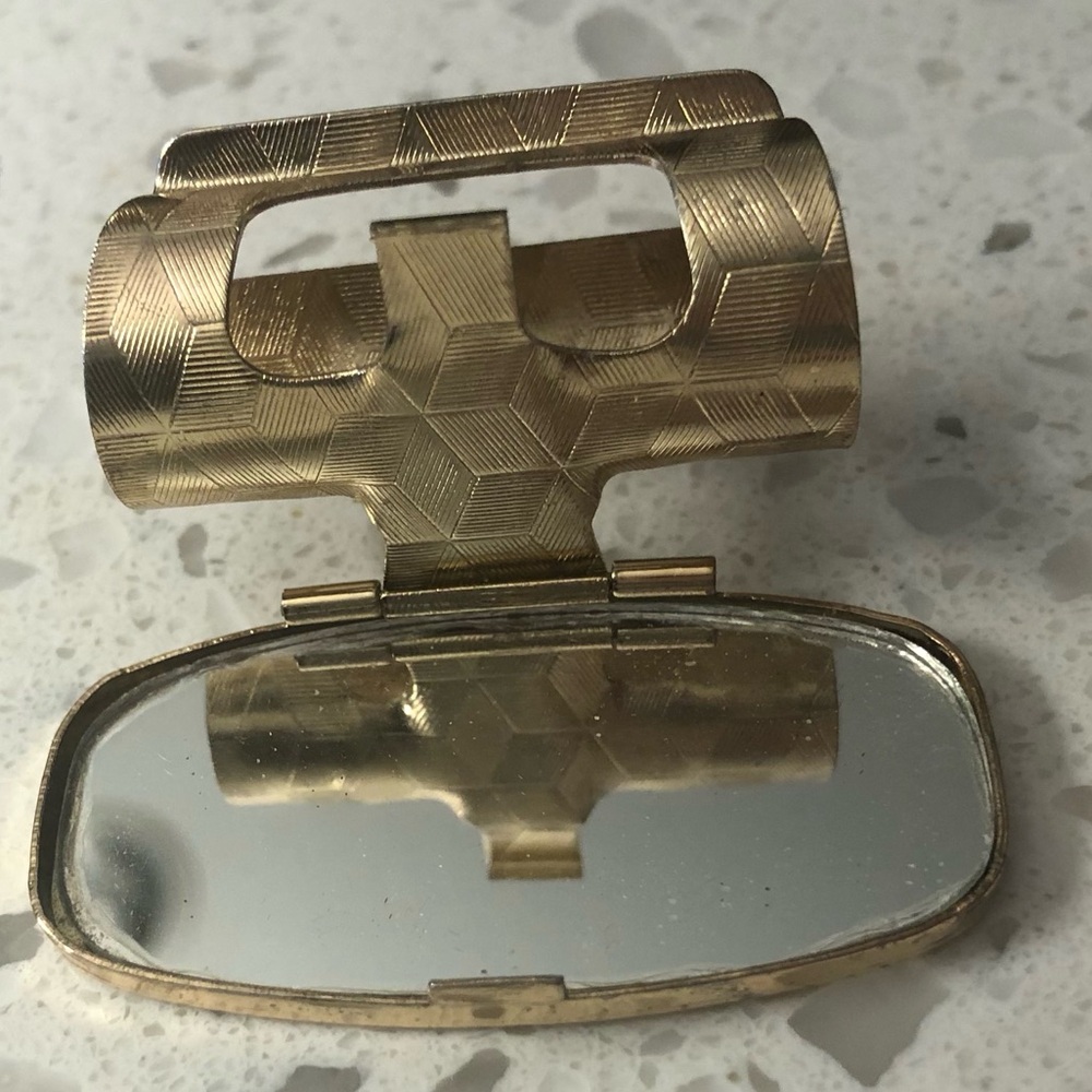 1950s Vintage Lipstick Holder with Flip up Mirror Gold Tone with Etching - Picture 6 of 6